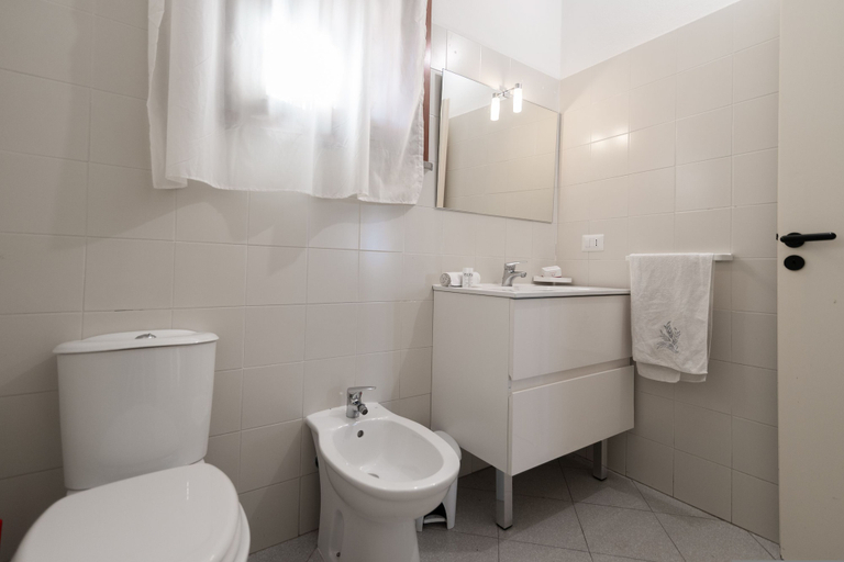 Room 2, 2 Le Perle Di Stintino, Sassari