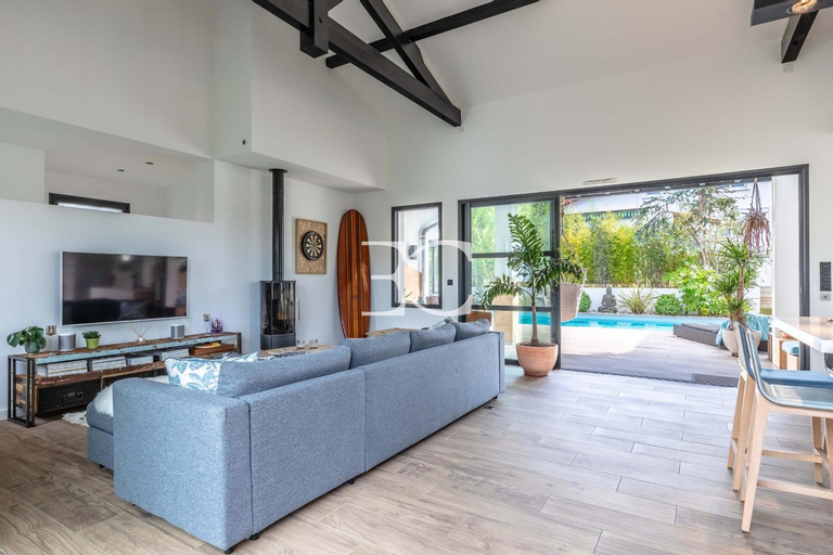 Others 5, Easy Cles - Villa 5 bedrooms heated pool AC, Pyrénées-Atlantiques