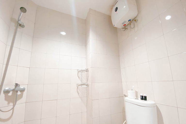 Bedroom 3, Stylish 2BR at Mekarwangi Square Cibaduyut Apartment By Travelio, Bandung