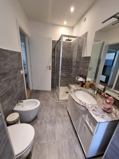 Bathroom 2, Bartolo43, Perugia