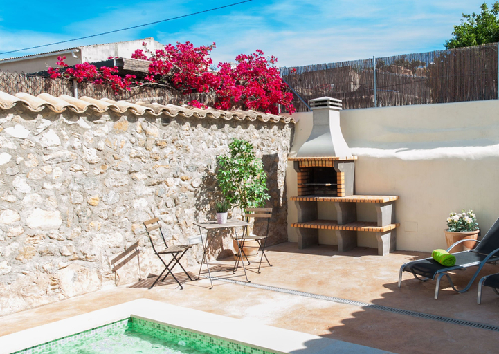 Room 4, Pegaso in Campanet With 4 Bedrooms and 2 Bathrooms, Baleares
