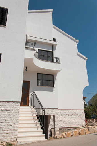 Others 5, Domus Albus, Zadar