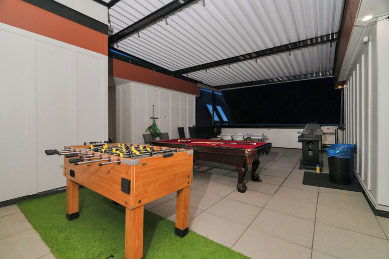 Others 5, Rooftop Paradise Luxe 2BR Lake Views, Fraser Valley