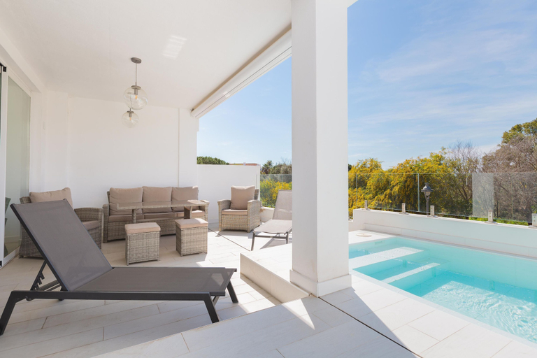 Room 3, Artola in Marbella With 4 Bedrooms and 3 Bathrooms, Málaga