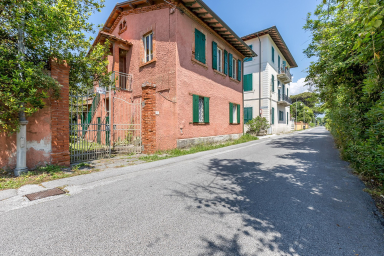 Room 4, La Rosa - Focette 100mt From sea, Lucca