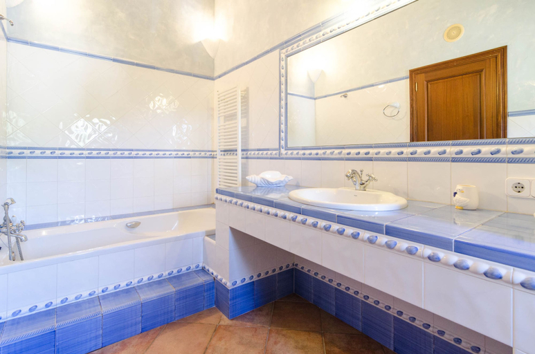Room 4, Cas Conco in S Horta, Baleares