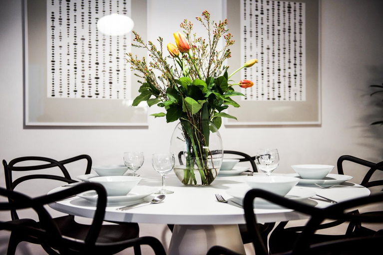Food & Drinks, Lazenska N°4, Praha 1