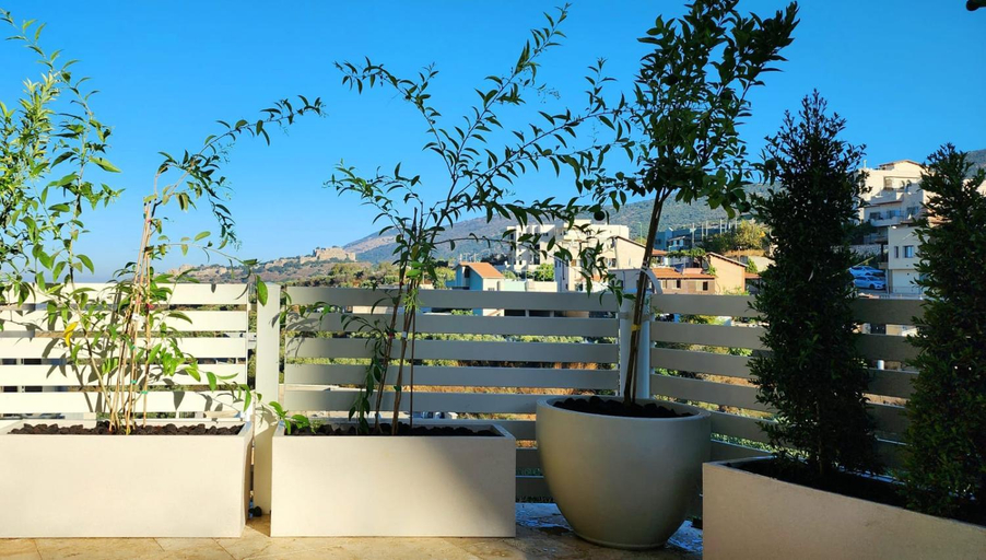 Others 3, Serentias suite & spa