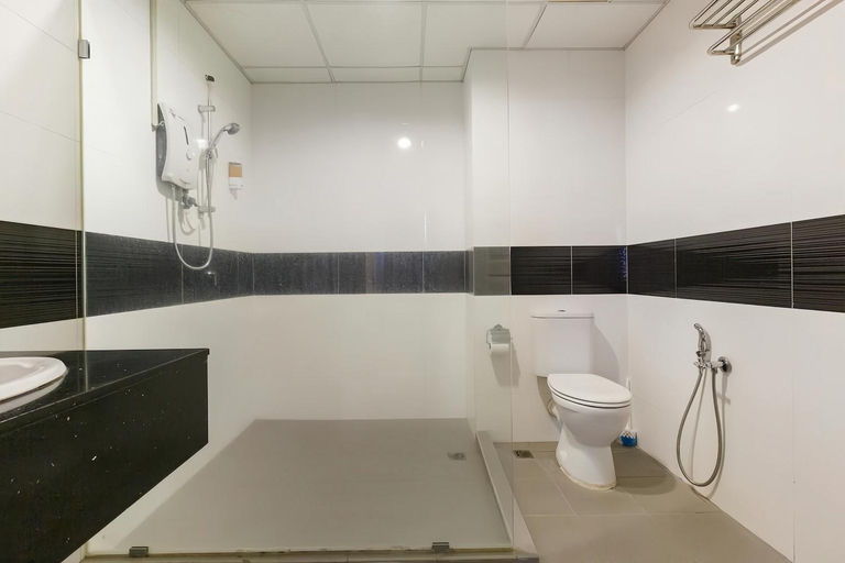 Bathroom 4, Mansion One George Town, Pulau Penang