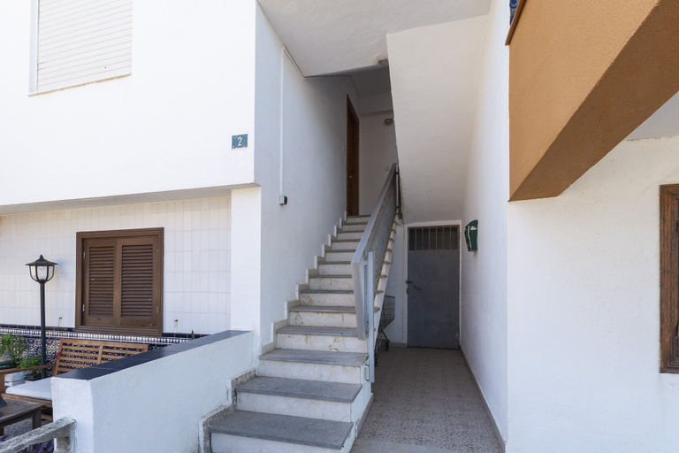 Room 4, Cotton in Oliva With 3 Bedrooms and 1 Bathrooms, Valencia