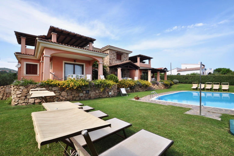 Others 5, Le Dimore di Nettuno 2 With Pool, Olbia-Tempio