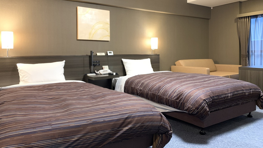 Bedroom 13