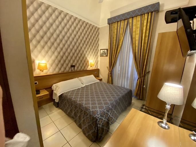 Bedroom 2, Assisi, Roma