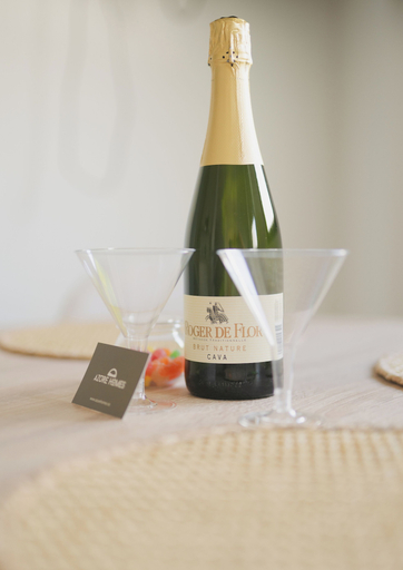 Food & Drinks, Azure Homes, Cádiz