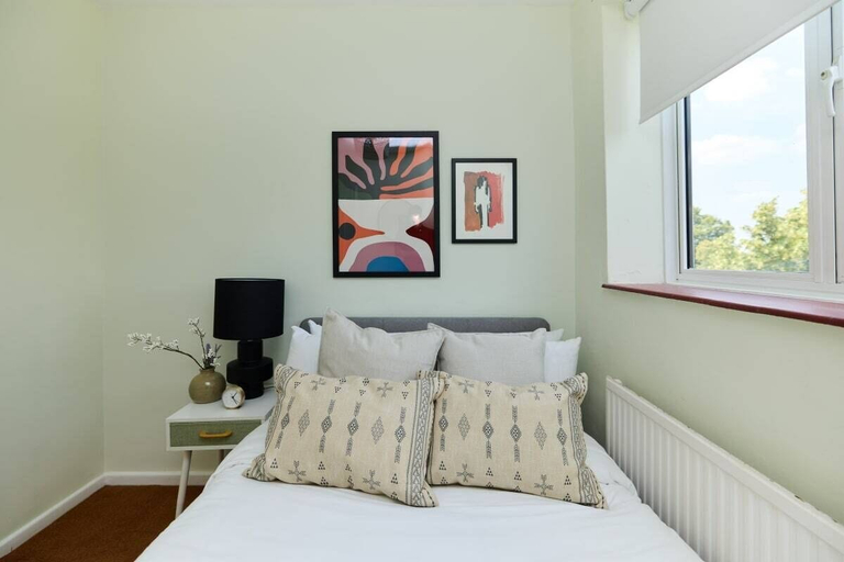 Bedroom 3, The Putney Heath Place - Adorable 3bdr Flat, London