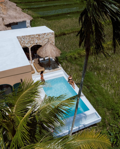 Swimming Pool 15