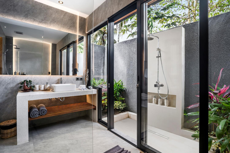 Bathroom 2, Villa Loxia by BaliSuperHost, Gianyar