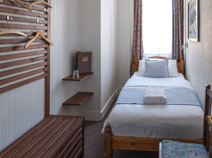 Bedroom 3, St Athans Hotel, London