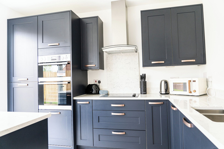 Others 4, 3 Bedroom 3.5 Bathroom House Chichester, West Sussex