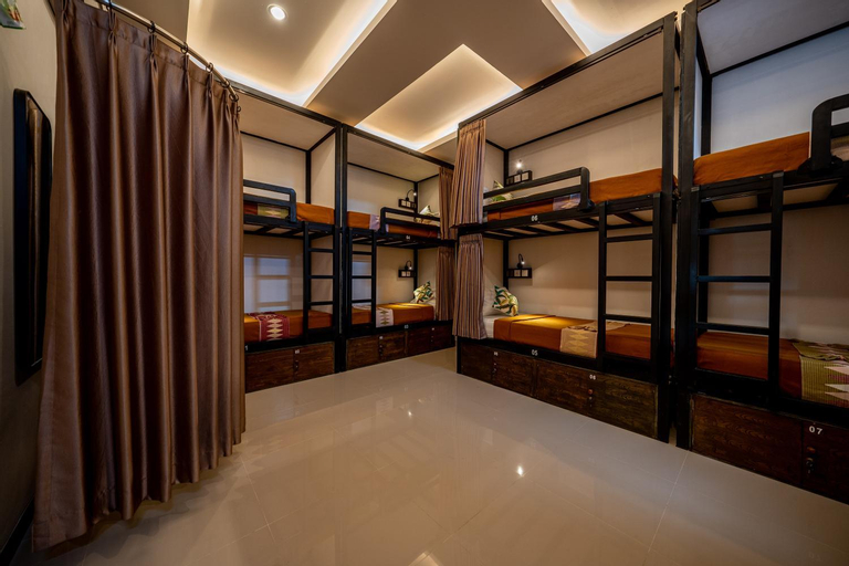 Others 5, The Moon Hostel, Klungkung