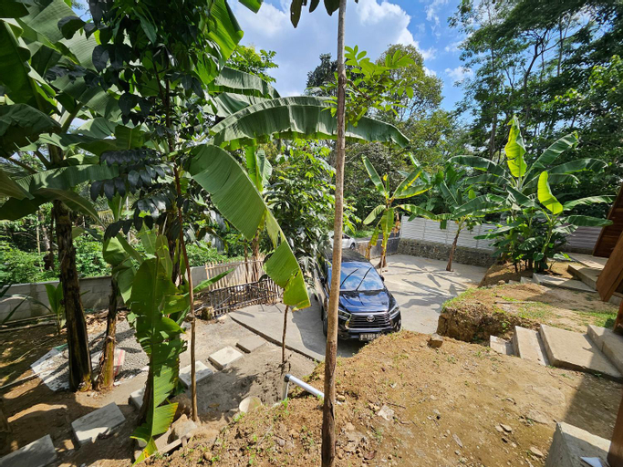 Exterior & Views 7