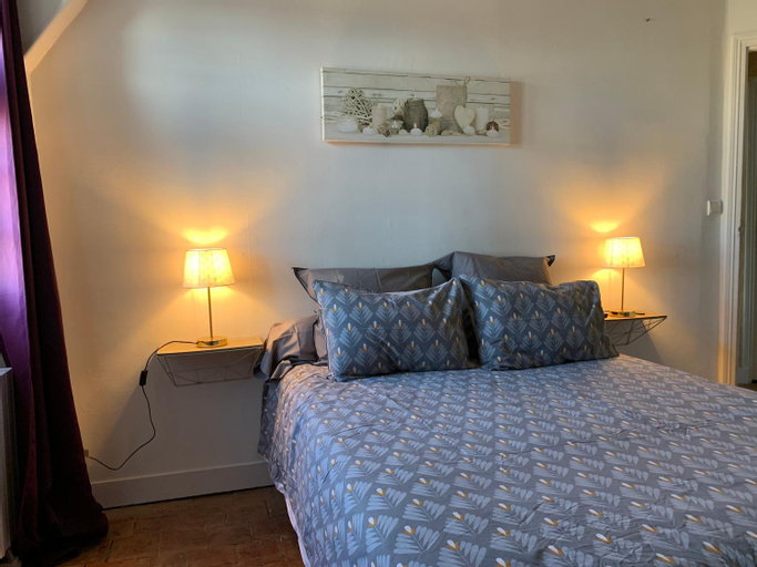 Bedroom 2, Le Regisseur, Maine-et-Loire