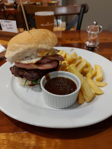 Others 5, Royal Hotel Guyra, Guyra