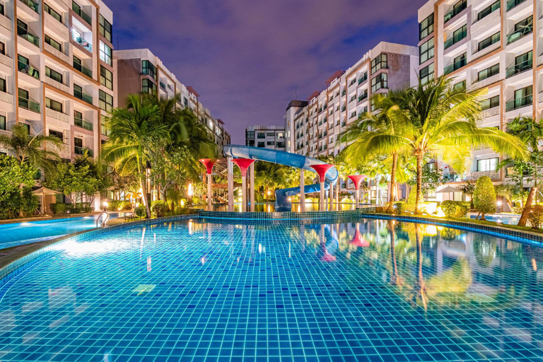 Others 3, Dusit grand park F3, Pattaya