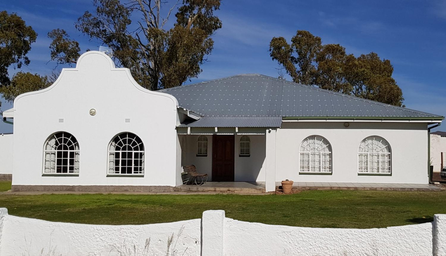 Carlton Heights Guesthouse, Chris Hani