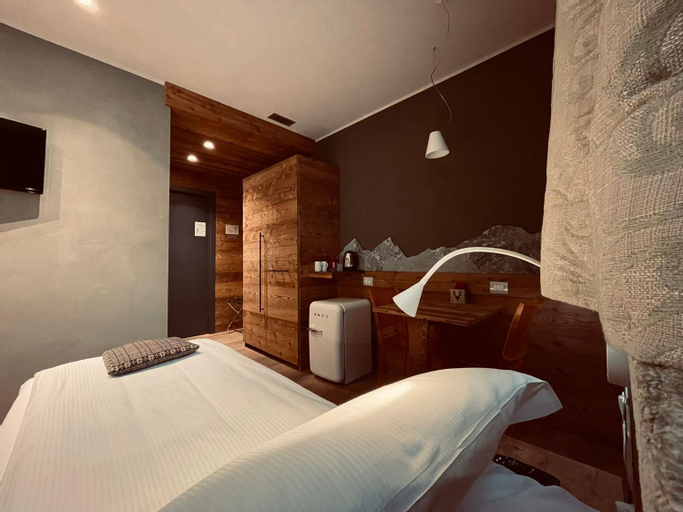 Bedroom 15