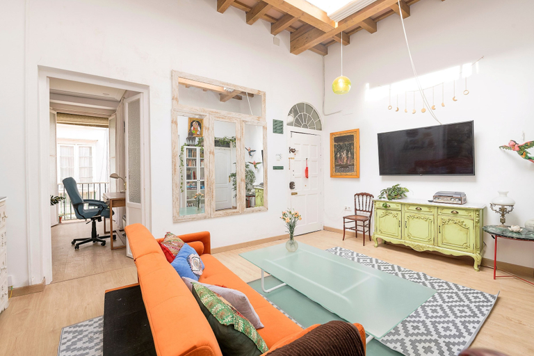 Room 4, Starlight in Cadiz With 3 Bedrooms and 1 Bathrooms, Cádiz