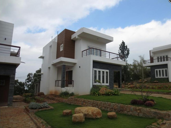 Exterior 11