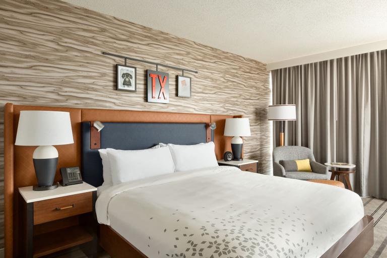Bedroom 3, Renaissance Dallas Richardson Hotel, Dallas