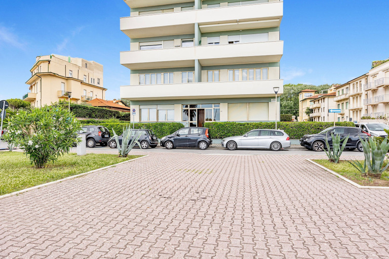 Room 4, Annamaria s House 200m From Sea, Lucca