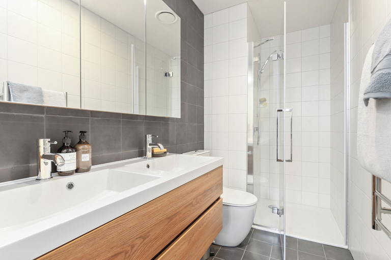 Bathroom 4, Lighthouse Apartments by Urban Rest, Waitakere