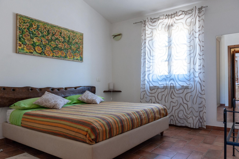 Bedroom 2, Elm Tree Apt In Farmhouse With Pool, Perugia