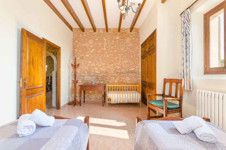 Room 4, Son Fumat in Santany, Baleares