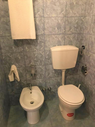 Bathroom 3, B&B Teodora, Messina