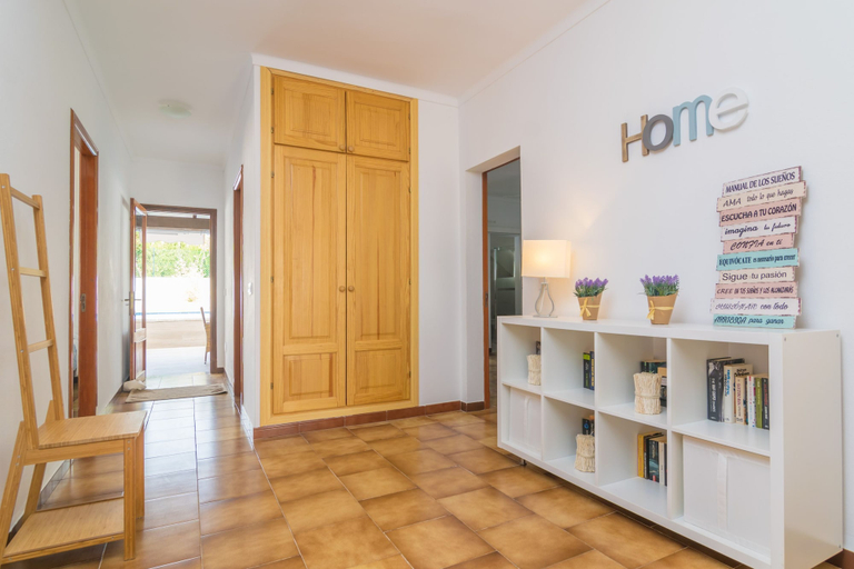 Room 3, Murta 26 in Sa Coma With 4 Bedrooms and 3 Bathrooms, Baleares