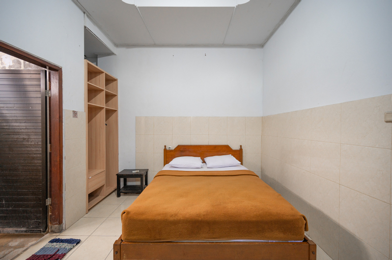 Hotel Dewata Indah Denpasar Mitra RedDoorz - Tap to explore photos