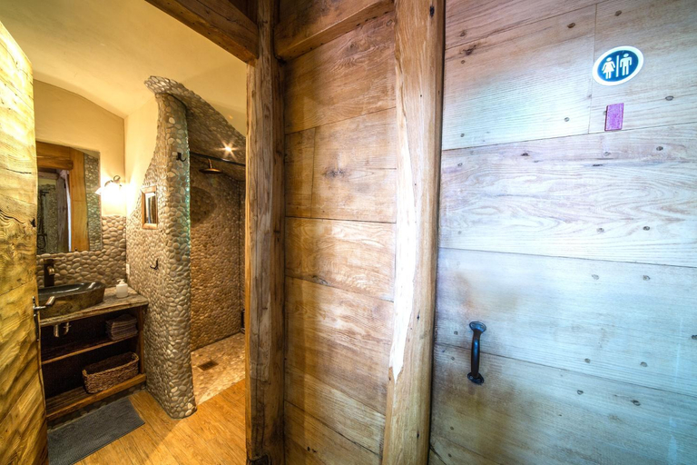 Others 3, CB-Guesthouse, Locarno