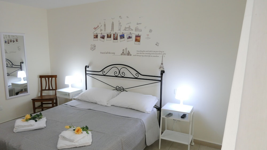 Bedroom 3, B&B Dimora Cirillo, Napoli
