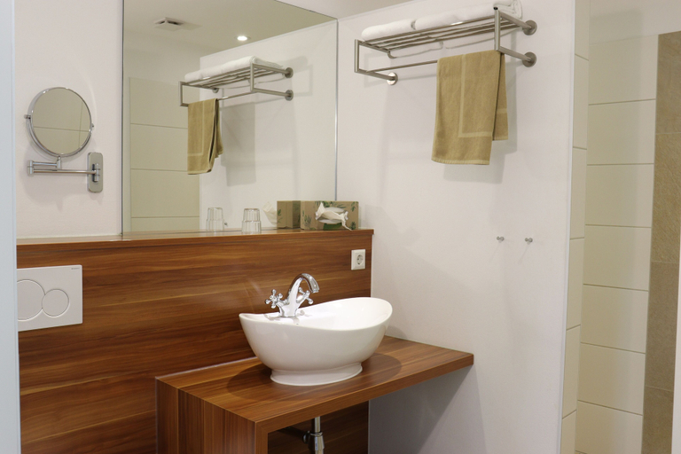 Bathroom 5, Gästehaus Unsere Stadtvilla, Zollernalbkreis