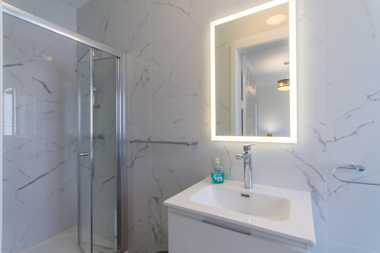 Others 1, Sunny Penthouse Modern 2 bdr - Sliema