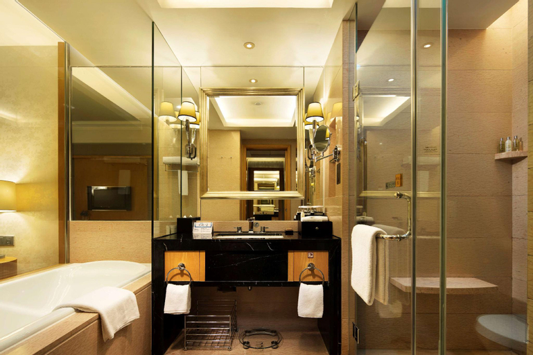 Bathroom 7