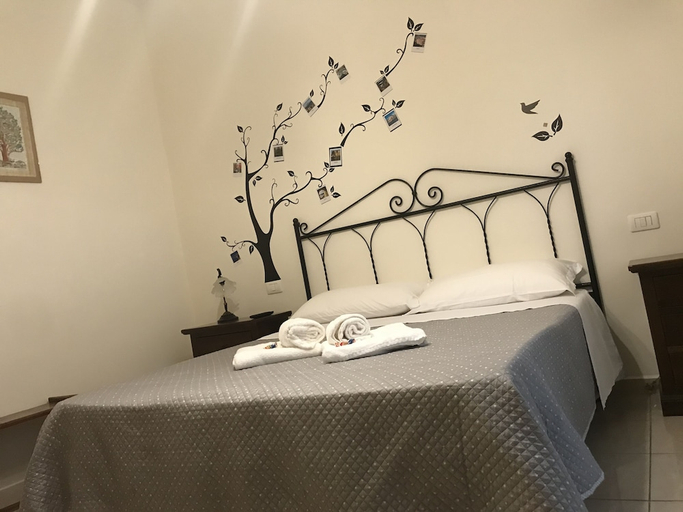 Bedroom 3, B&B Dimora Cirillo, Napoli