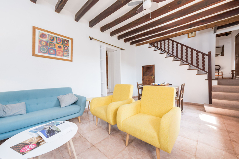 Room 2, Can Bess Mancor De La Vall, Baleares
