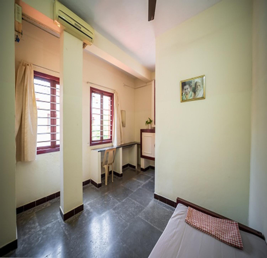 Bedroom 2, Sacar Guest House, Viluppuram