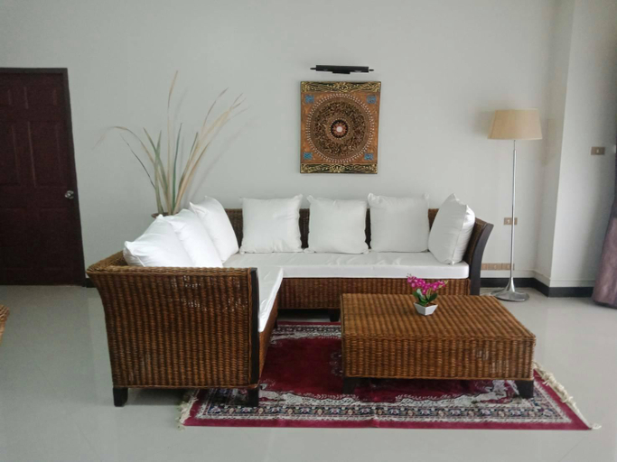 Others 4, Bang Phra Apartments, Muang Chon Buri