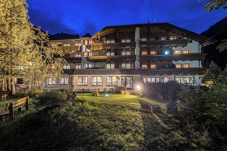 Exterior & Views 2, Hotel Gletscherblick, Imst